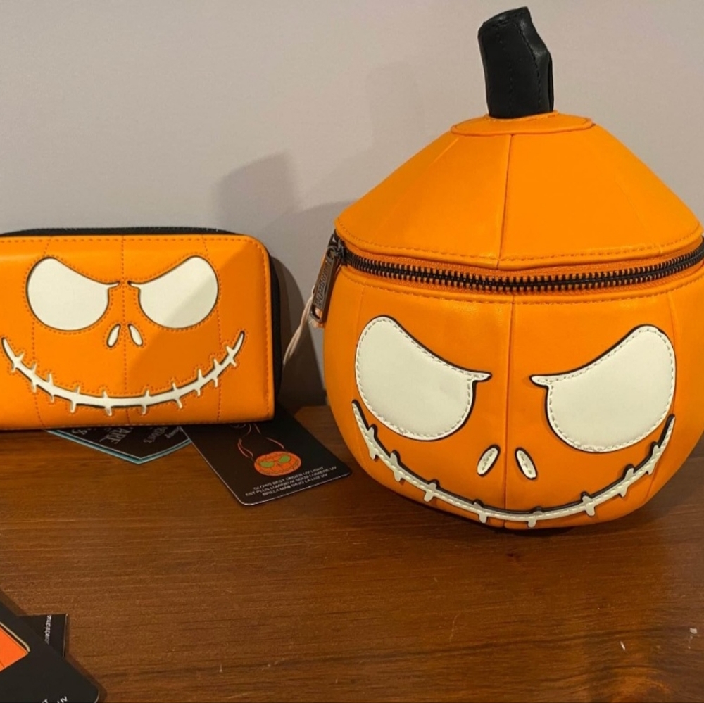 Loungefly Nightmare Before Christmas Jack Pumkin Crossbody and Wallet!
